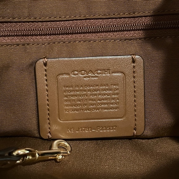 Authentic COACH Small Lexy Pebbled Leather Shoulder Bag EUC! # 23537 Saddle - Picture 11 of 12